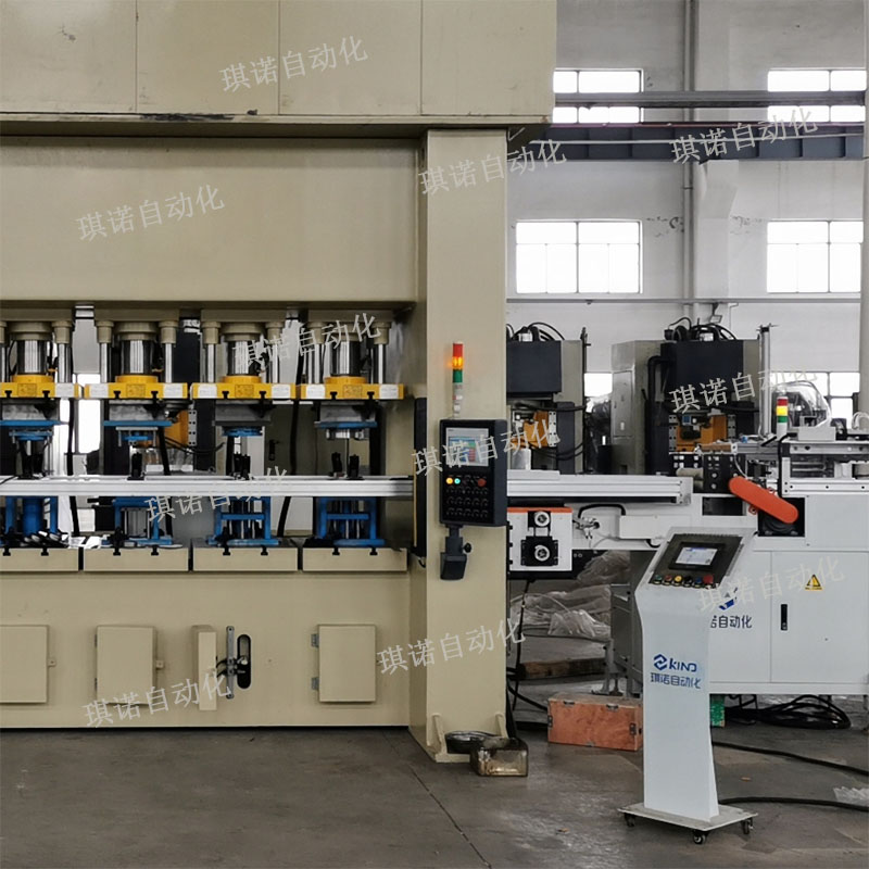 多工位沖壓機(jī)械手 多工位沖壓機(jī)械手